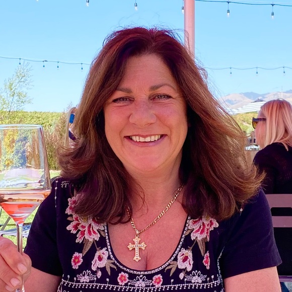 Meet your Posher, Kelly - Picture 1 of 1
